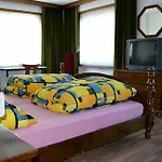 Landgasthof Hoelzlisberg イン 3*